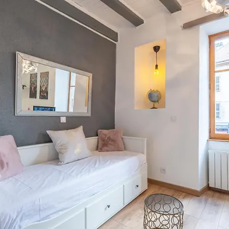 Apartmán La Tour Medievale Au Centre *